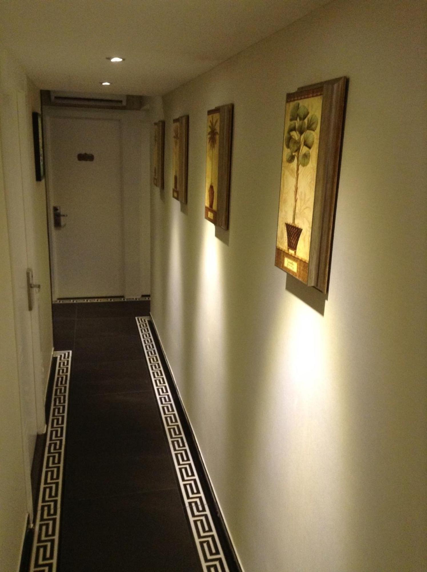 Seasons Hotel Hong Kong Dış mekan fotoğraf