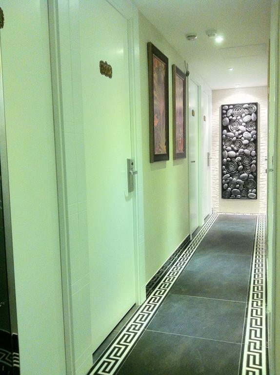 Seasons Hotel Hong Kong Dış mekan fotoğraf