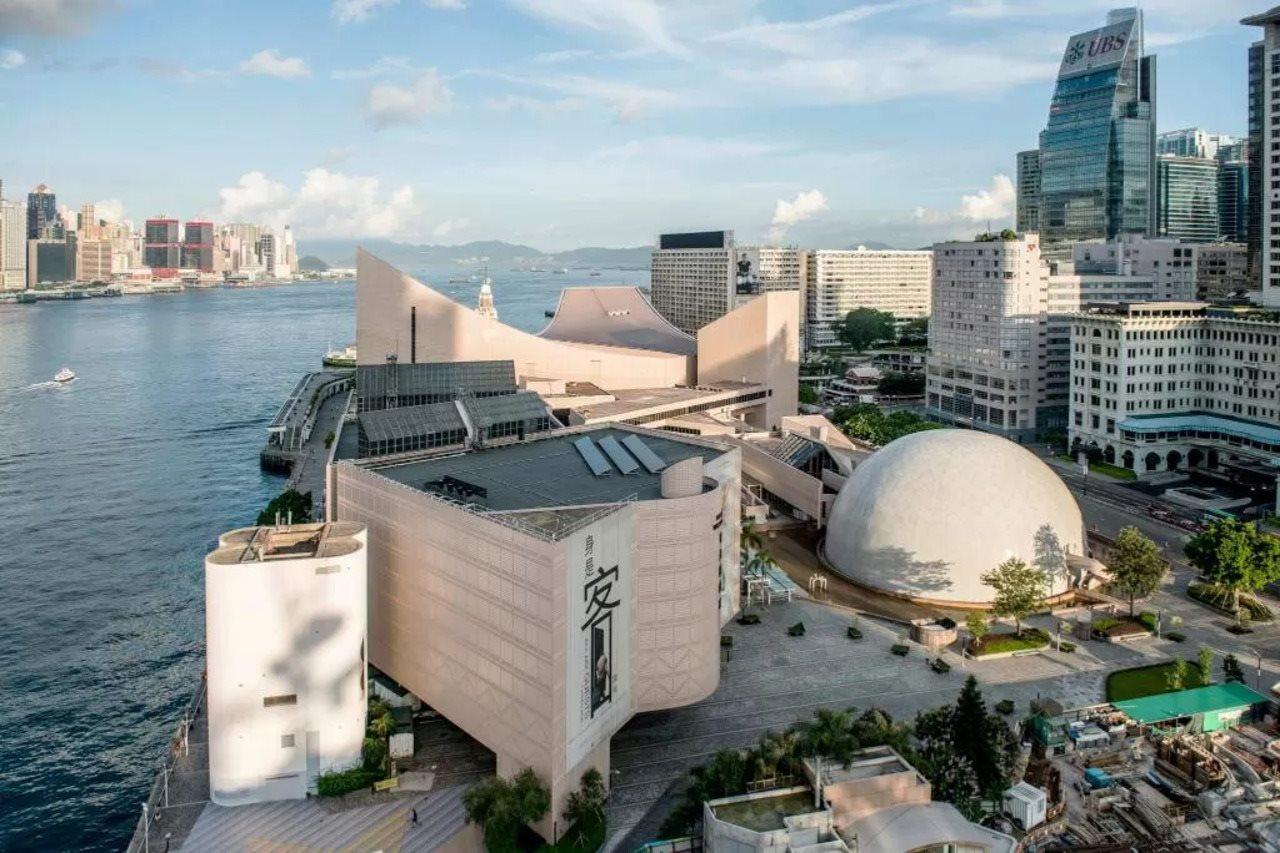 Seasons Hotel Hong Kong Dış mekan fotoğraf
