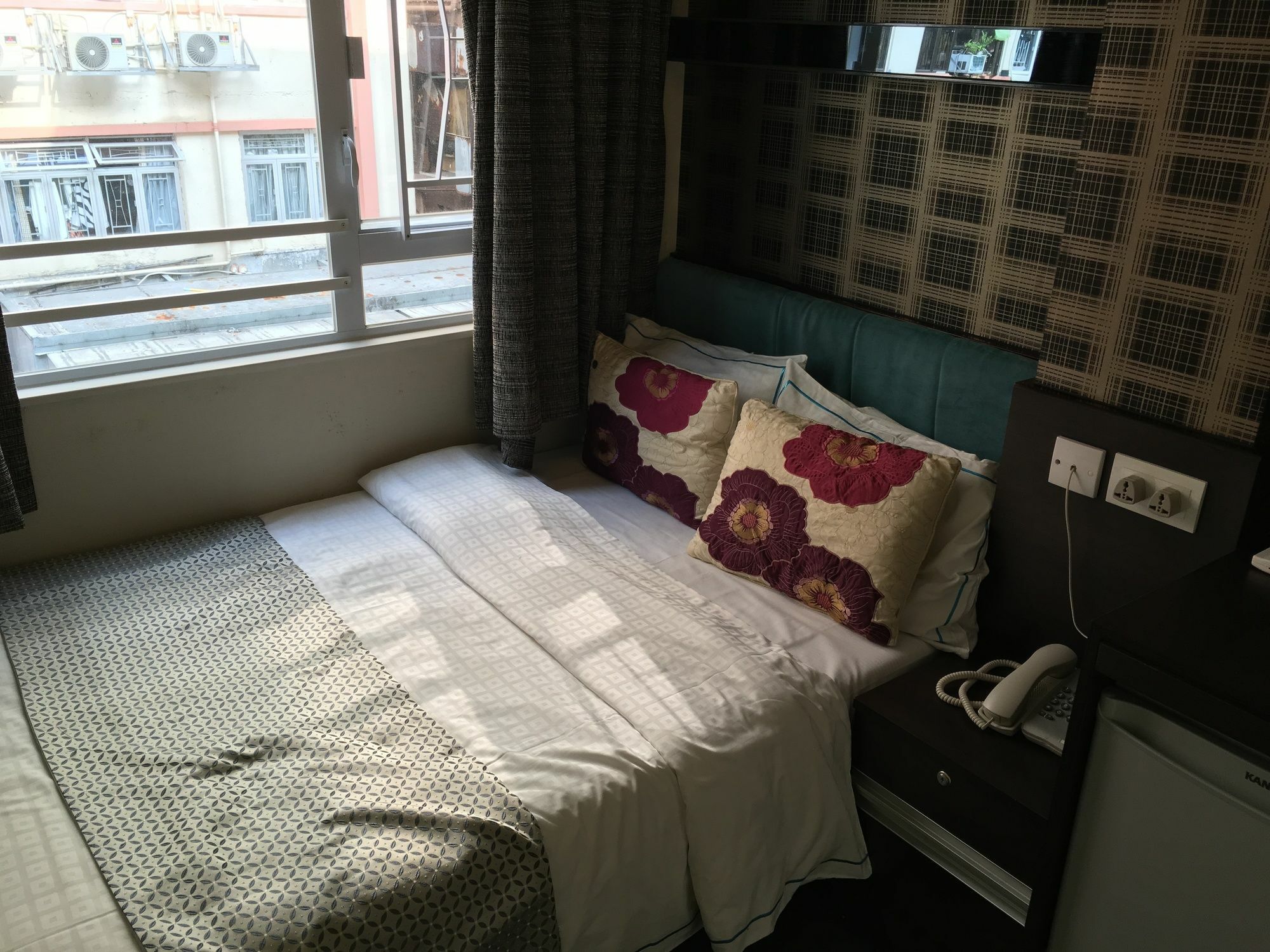 Seasons Hotel Hong Kong Dış mekan fotoğraf